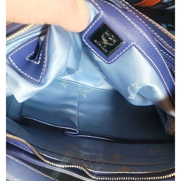 MCM - Limited Edition Monogram Shoulder Bag w/ Croc Embossed Wallet - Picture 14 of 16